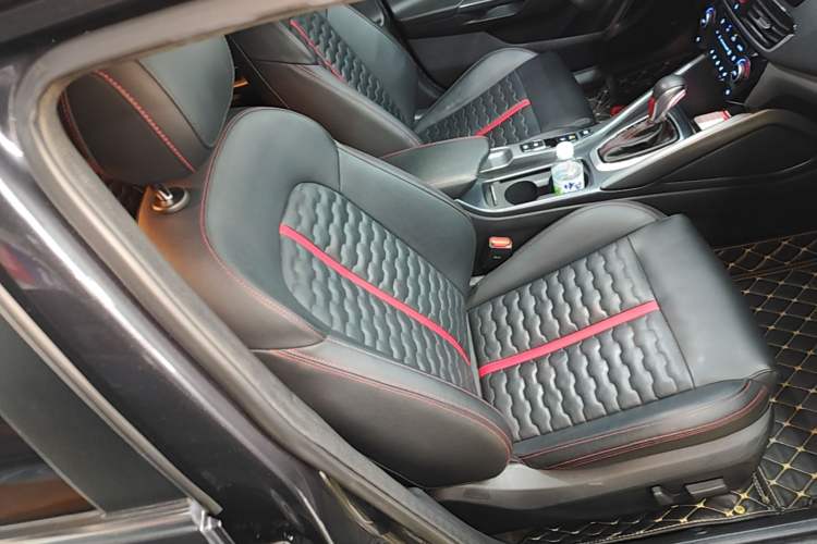 Used Hyundai Lafesta 2019 280TGDi Prestige Edition China VI Standard Right Front Seat