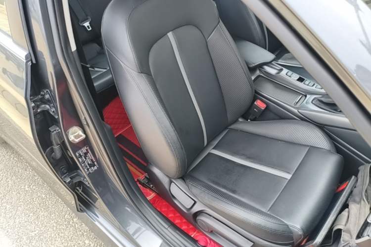 Used Hyundai Lafesta 2019 280TGDi Sport Edition China VI Right Front Seat