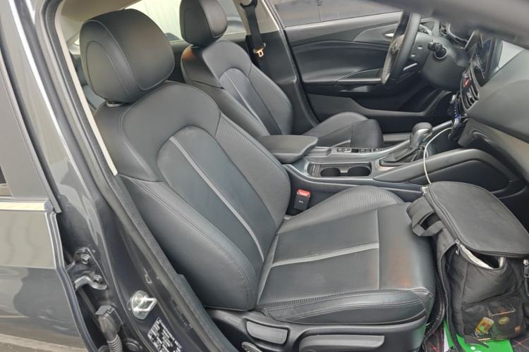 Used Hyundai Lafesta 2019 280TGDi Sport Edition China VI Right Front Seat