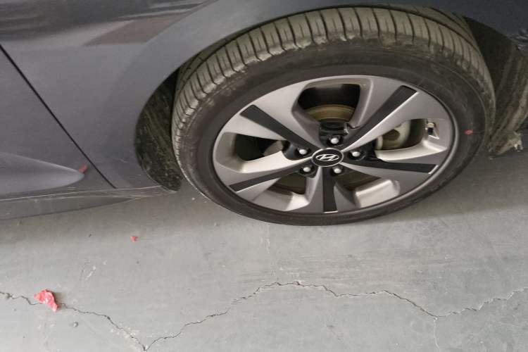 Used Hyundai Lafesta 2019 280TGDi Sport Edition China VI Right Front Wheel Hub