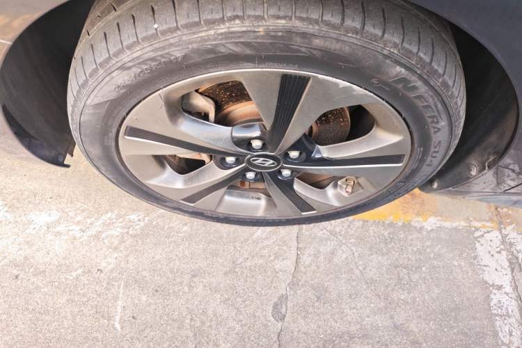 Used Hyundai Lafesta 2019 280TGDi Smart Speed Version China VI Standard Right Front Wheel Hub
