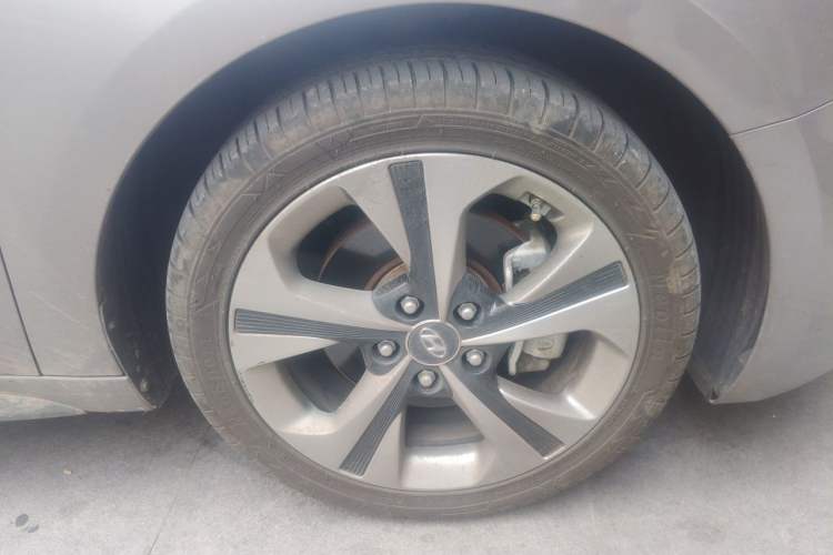 Used Hyundai Lafesta 2019 280TGDi Sport Edition China VI Right Front Wheel Hub