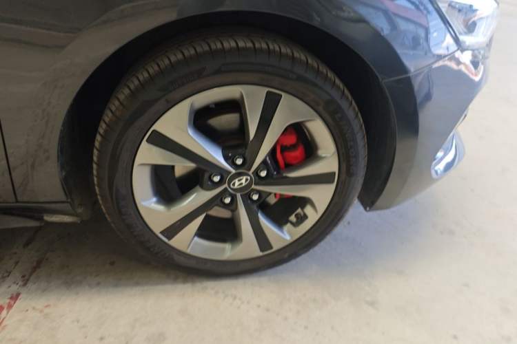 Used Hyundai Lafesta 2019 280TGDi Smart Speed Version China VI Standard Right Front Wheel Hub