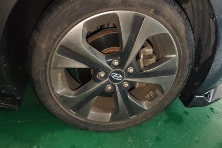 Used Hyundai Lafesta 2019 280TGDi Sport Edition China VI Right Front Wheel Hub