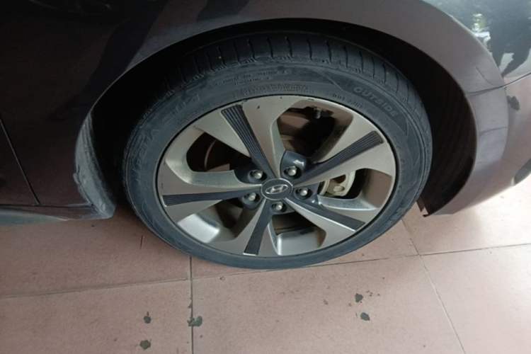 Used Hyundai Lafesta 2019 280TGDi Smart Speed Version China VI Standard Right Front Wheel Hub