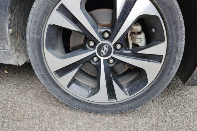 Used Hyundai Lafesta 2019 280TGDi Smart Speed Version China V Standard Right Front Wheel Hub