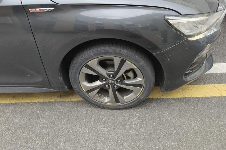 Used Hyundai Lafesta 2019 280TGDi Smart Speed Version China V Standard Right Front Wheel Hub