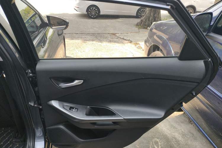 Used Hyundai Lafesta 2019 280TGDi Smart Speed Version China VI Standard Right Rear Door Interior