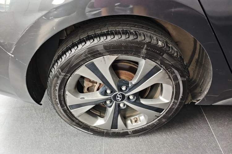 Used Hyundai Lafesta 2019 280TGDi Sport Edition China VI Right Rear Wheel Hub