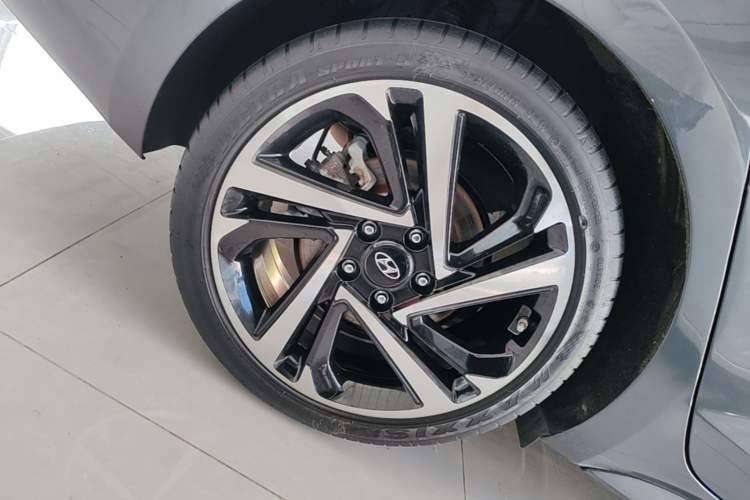 Used Hyundai Lafesta 2019 280TGDi Smart Edition China VI Standard Right Rear Wheel Hub