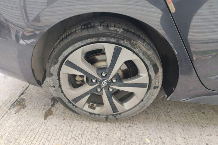 Used Hyundai Lafesta 2019 280TGDi Smart Speed Version China VI Standard Right Rear Wheel Hub