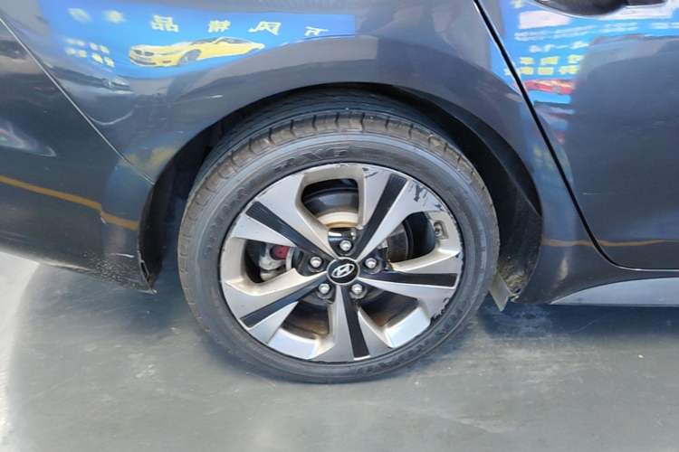 Used Hyundai Lafesta 2019 280TGDi Smart Speed Version China V Standard Right Rear Wheel Hub