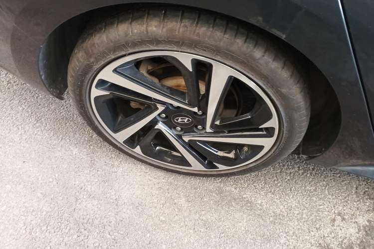 Used Hyundai Lafesta 2019 280TGDi Smart Speed Version China VI Standard Right Rear Wheel Hub