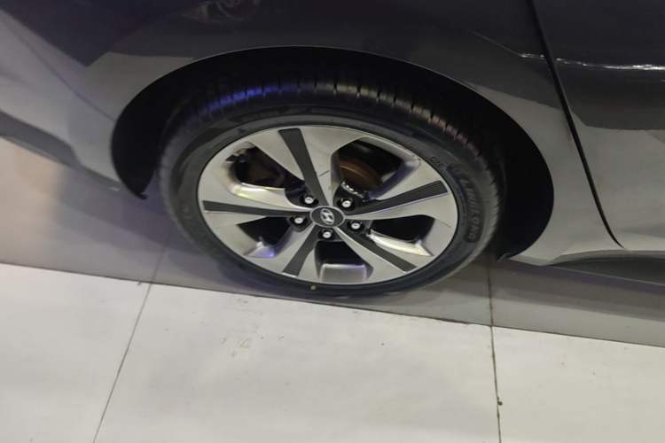 Used Hyundai Lafesta 2019 280TGDi Sport Edition China VI Right Rear Wheel Hub