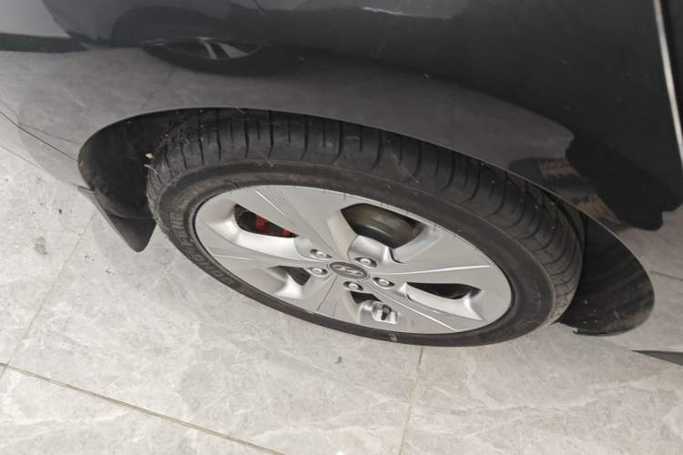 Used Hyundai Lafesta 2019 280TGDi Sport Edition China VI Right Rear Wheel Hub