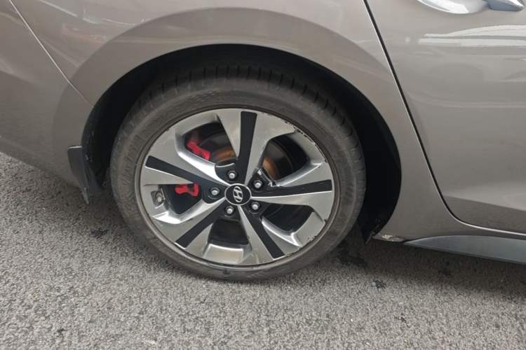 Used Hyundai Lafesta 2019 280TGDi Smart Speed Version China V Standard Right Rear Wheel Hub