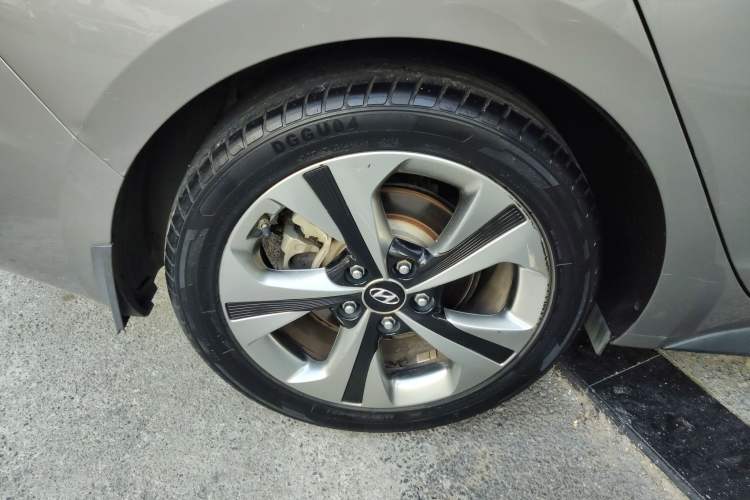 Used Hyundai Lafesta 2019 280TGDi Smart Speed Version China V Standard Right Rear Wheel Hub