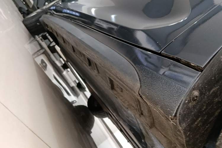 Used Hyundai Lafesta 2019 280TGDi Smart Speed Version China VI Standard Right Side Sill