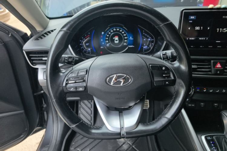 Used Hyundai Lafesta 2019 280TGDi Sport Edition China V Standard Steering Wheel