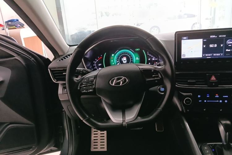 Used Hyundai Lafesta 2019 280TGDi Smart Speed Version China VI Standard Steering Wheel