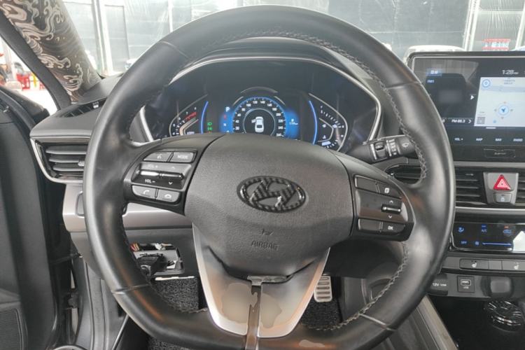 Used Hyundai Lafesta 2019 280TGDi Smart Speed Version China VI Standard Steering Wheel