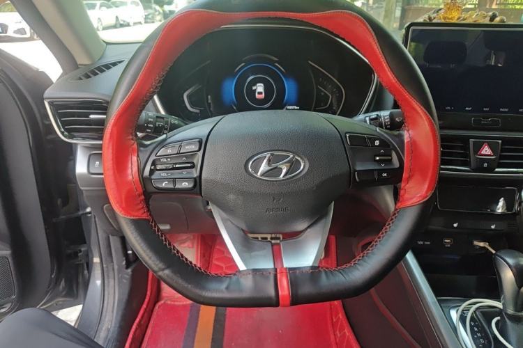 Used Hyundai Lafesta 2019 280TGDi Smart Speed Version China VI Standard Steering Wheel