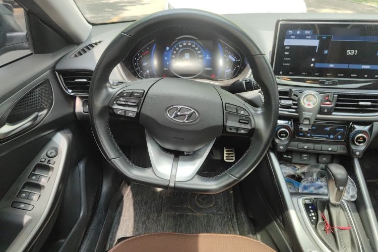 Used Hyundai Lafesta 2019 280TGDi Smart Speed Version China VI Standard Steering Wheel