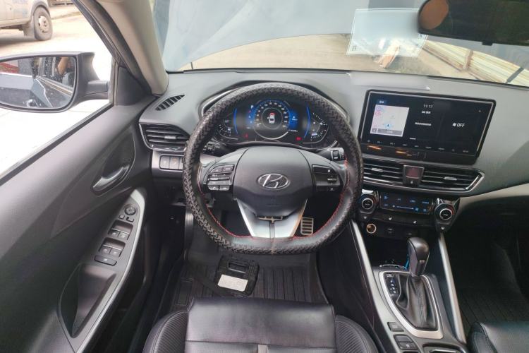 Used Hyundai Lafesta 2019 280TGDi Smart Speed Version China VI Standard Steering Wheel