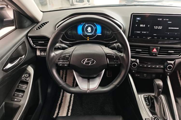 Used Hyundai Lafesta 2019 280TGDi Sport Edition China VI Steering Wheel