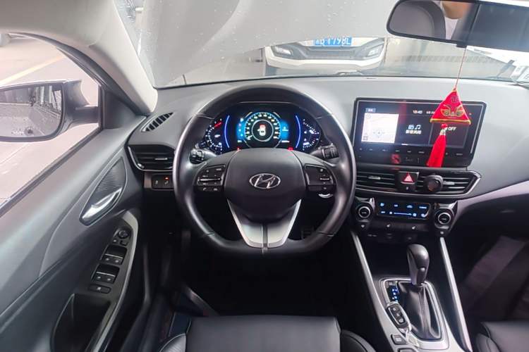 Used Hyundai Lafesta 2019 280TGDi Smart Speed Version China VI Standard Steering Wheel