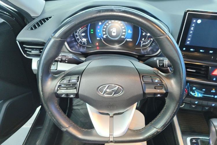 Used Hyundai Lafesta 2019 280TGDi Smart Speed Version China V Standard Steering Wheel