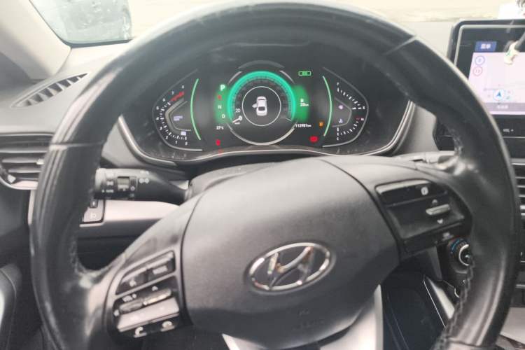 Used Hyundai Lafesta 2019 280TGDi Smart Speed Version China VI Standard Steering Wheel