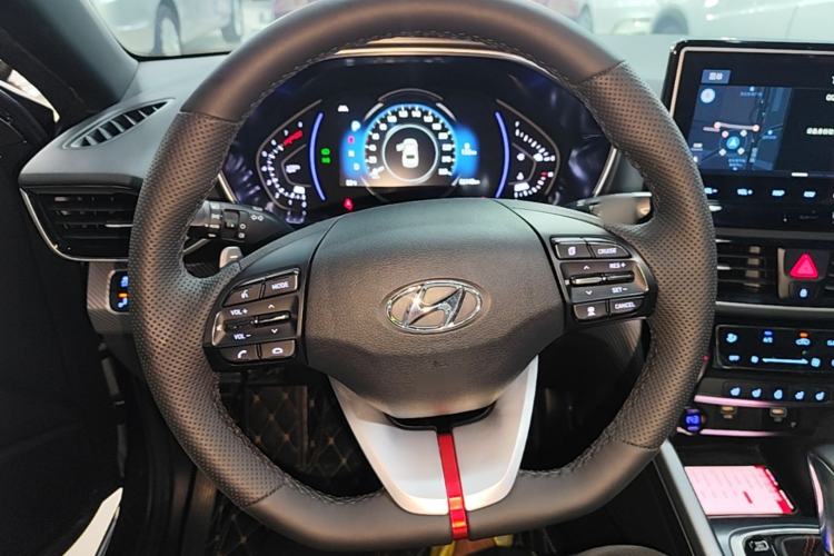 Used Hyundai Lafesta 2019 280TGDi Prestige Edition China VI Standard Steering Wheel