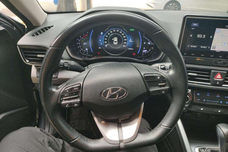 Used Hyundai Lafesta 2019 280TGDi Smart Speed Version China VI Standard Steering Wheel