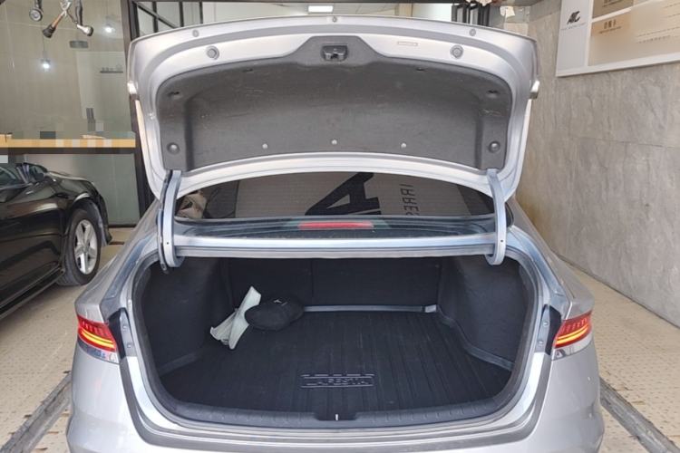 Used Hyundai Lafesta 2019 280TGDi Smart Speed Version China V Standard Trunk