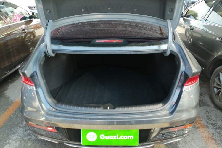 Used Hyundai Lafesta 2019 280TGDi Smart Speed Version China VI Standard Trunk