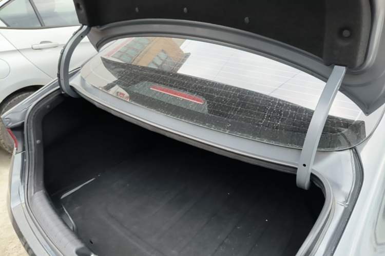 Used Hyundai Lafesta 2019 280TGDi Sport Edition China VI Trunk