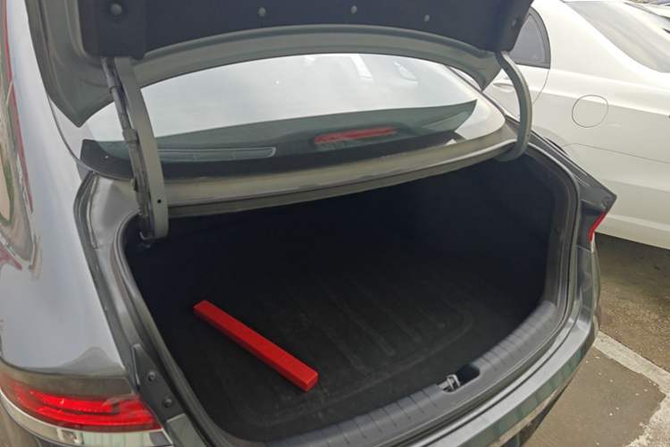 Used Hyundai Lafesta 2019 280TGDi Sport Edition China VI Trunk