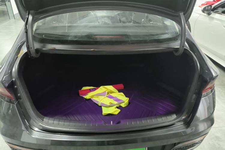 Used Hyundai Lafesta 2019 280TGDi Smart Speed Version China VI Standard Trunk