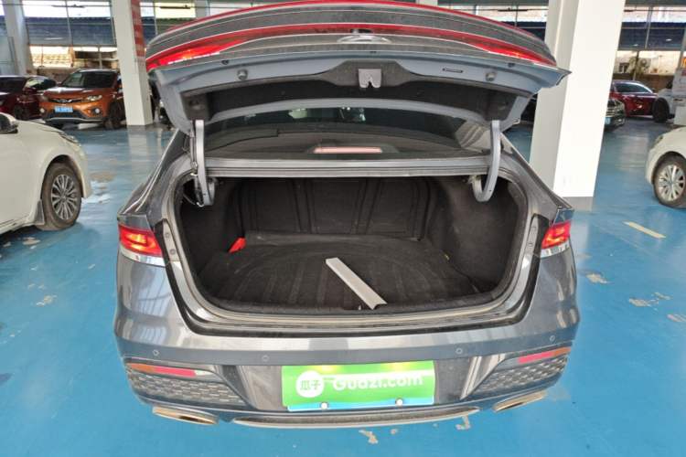 Used Hyundai Lafesta 2019 280TGDi Sport Edition China VI Trunk