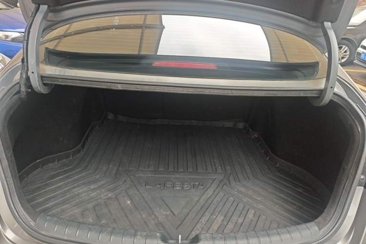 Used Hyundai Lafesta 2019 280TGDi Smart Speed Version China V Standard Trunk