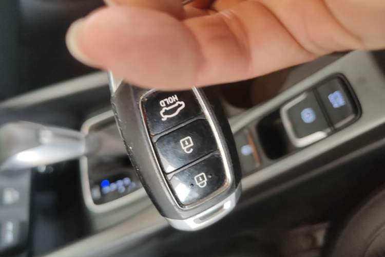 Used Hyundai Lafesta 2019 280TGDi Smart Speed Version China VI Standard Vehicle Key
