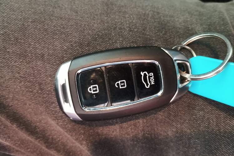 Used Hyundai Lafesta 2019 280TGDi Smart Speed Version China VI Standard Vehicle Key