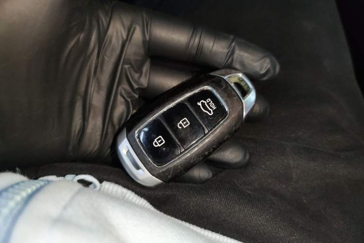 Used Hyundai Lafesta 2019 280TGDi Smart Speed Version China VI Standard Vehicle Key