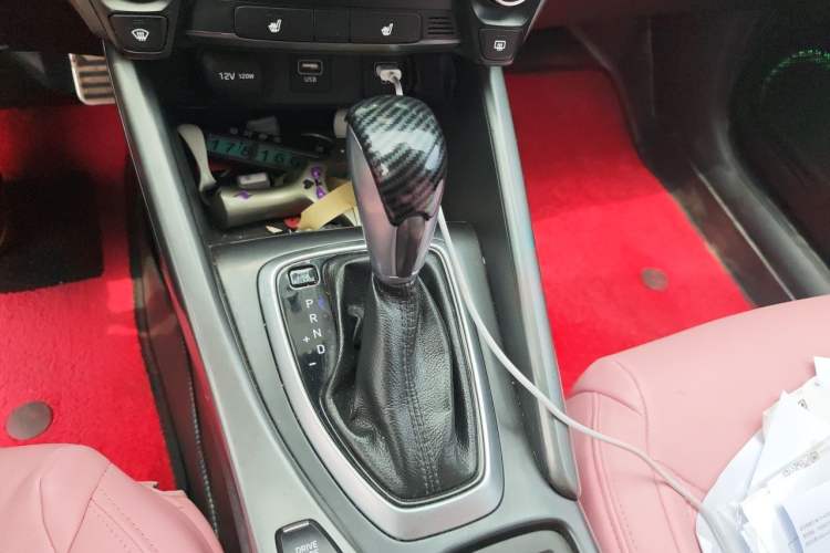 Used Hyundai Lafesta 2019 280TGDi Smart Speed Version China V Standard Gear Lever