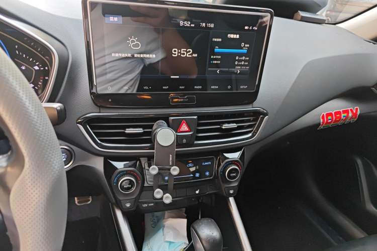 Used Hyundai Lafesta 2019 280TGDi Smart Speed Version China V Standard Audio And AC Panel