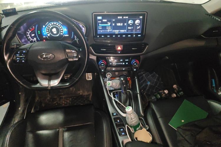 Used Hyundai Lafesta 2019 280TGDi Smart Speed Version China VI Standard Center Console