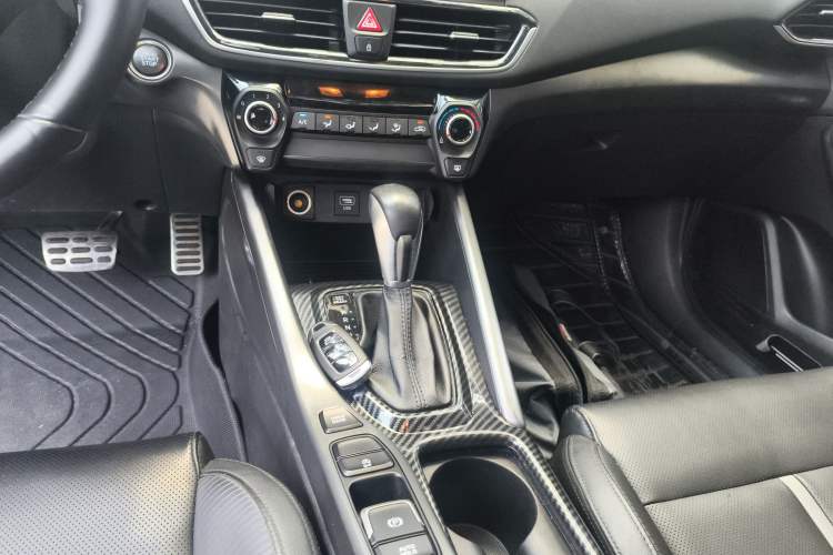 Used Hyundai Lafesta 2019 280TGDi Sport Edition China VI Gear Lever