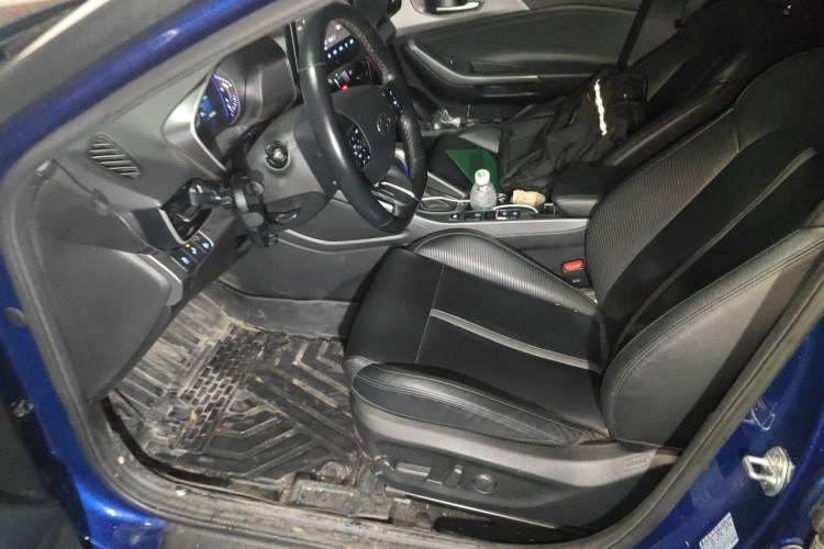 Used Hyundai Lafesta 2019 280TGDi Smart Speed Version China VI Standard Left Front Seat