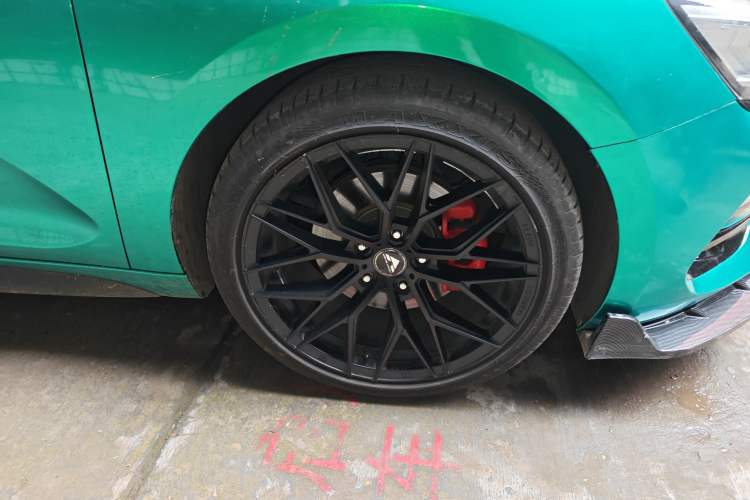 Used Hyundai Lafesta 2019 280TGDi Smart Edition China VI Standard Right Front Wheel Hub
